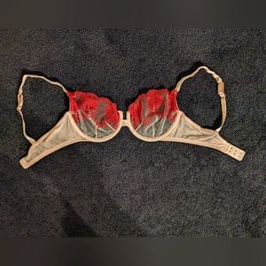 NWOT Wacoal Sheer Mesh Underwire Bra